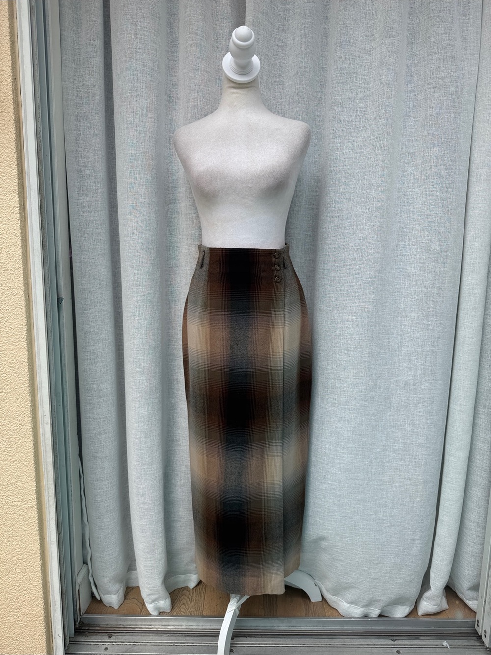 Lauren Ralph Lauren brown ombre plaid wool-blend wrap midi skirt - Picture 2 of 9